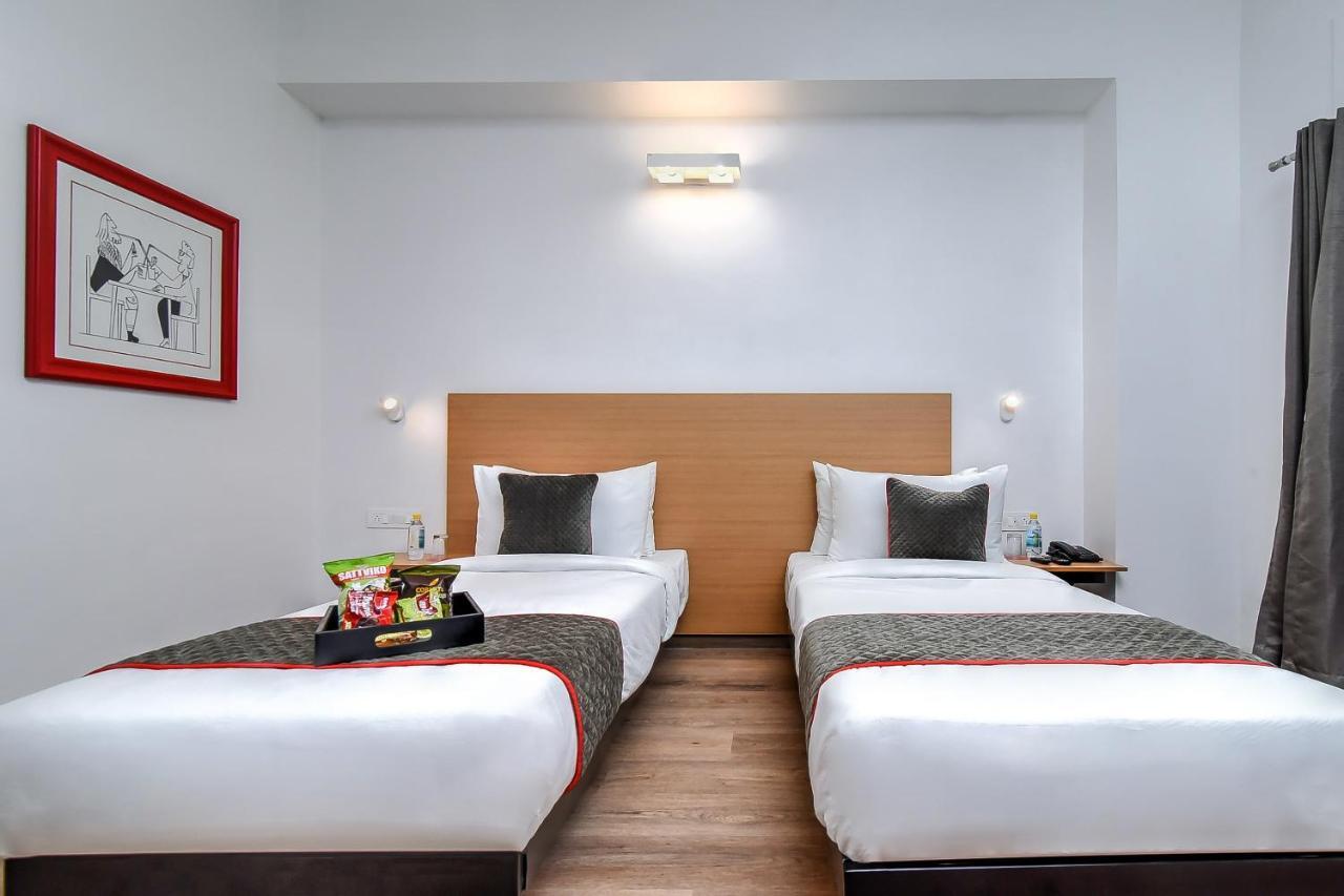 Oyo Townhouse 044 Sector 14 Gurugram Hotel Gurgaon Exterior photo
